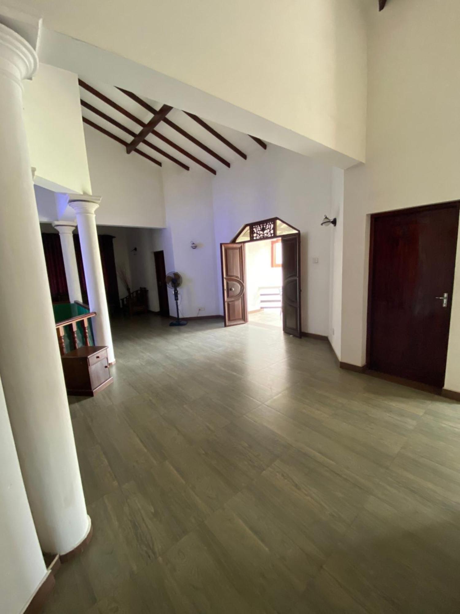 The Serene House Negombo Luaran gambar