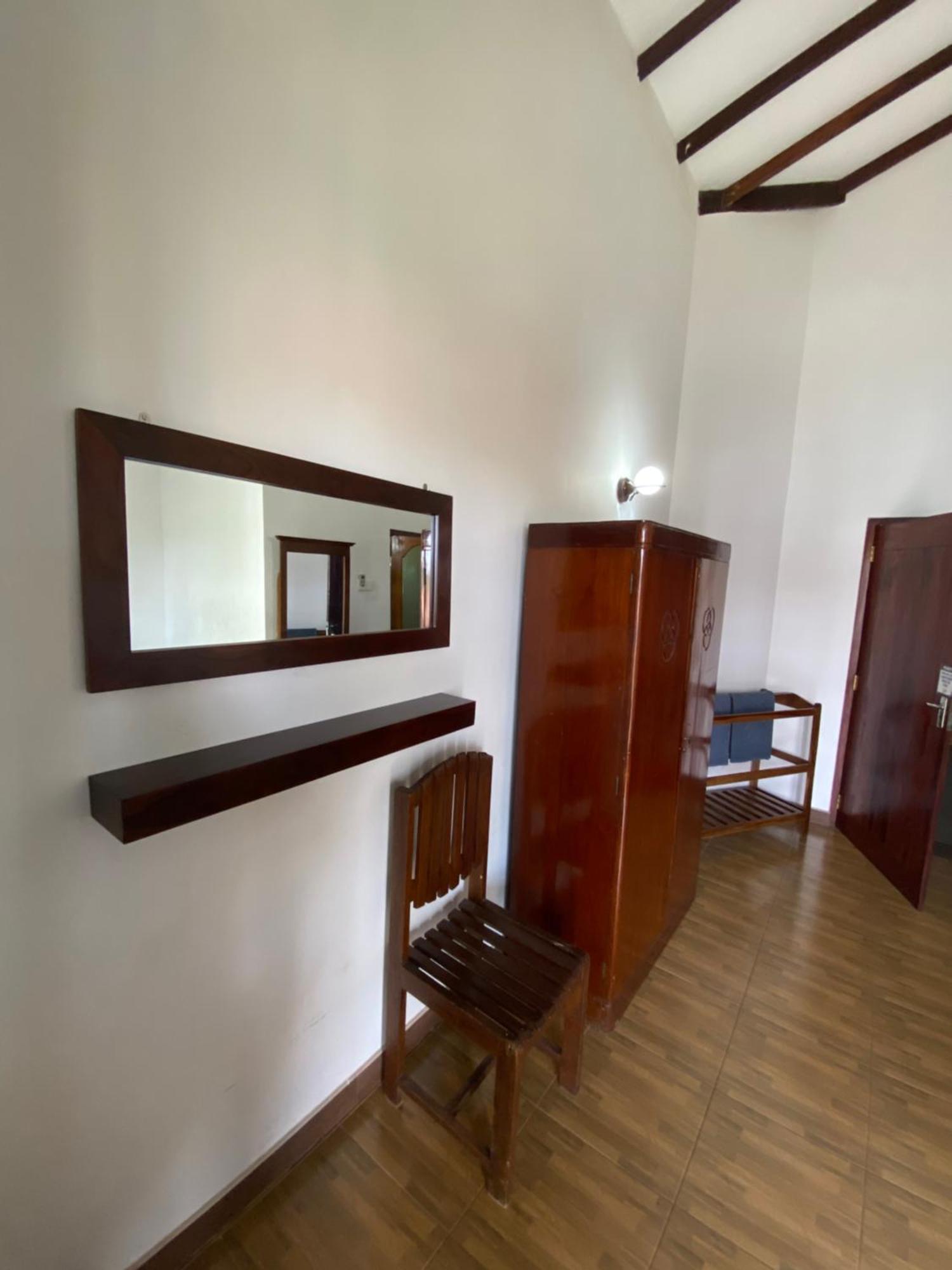 The Serene House Negombo Luaran gambar